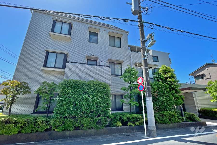 目黒原町パークホームズの外観（北側から）