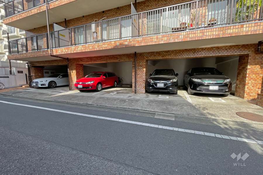 敷地内駐車場（屋内平面式）