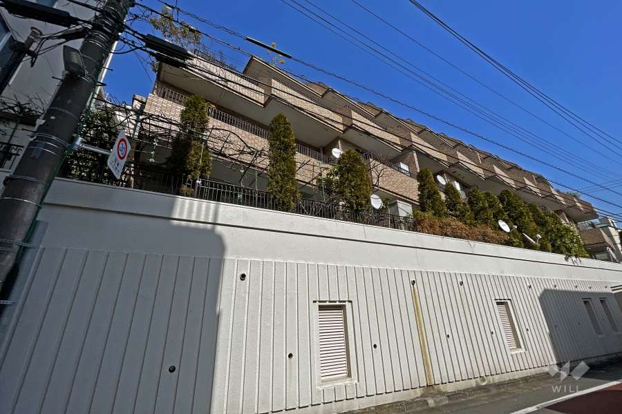 エンブレム目黒茶屋坂の外観(西側から）