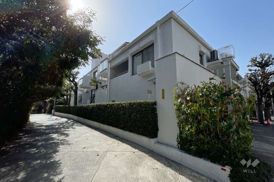 ガーデン目黒の外観（北東側から）