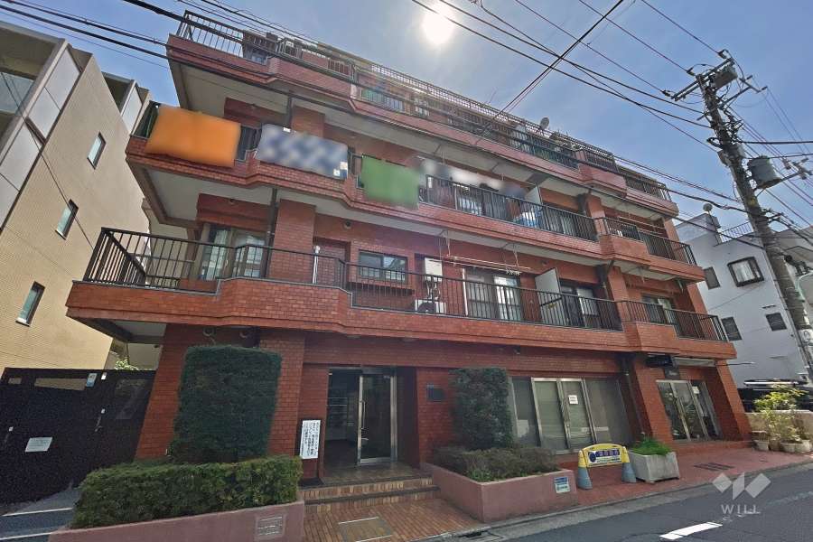 キャニオンマンション目黒の外観（北側から）