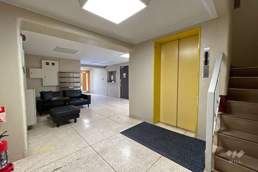 エントランスホール