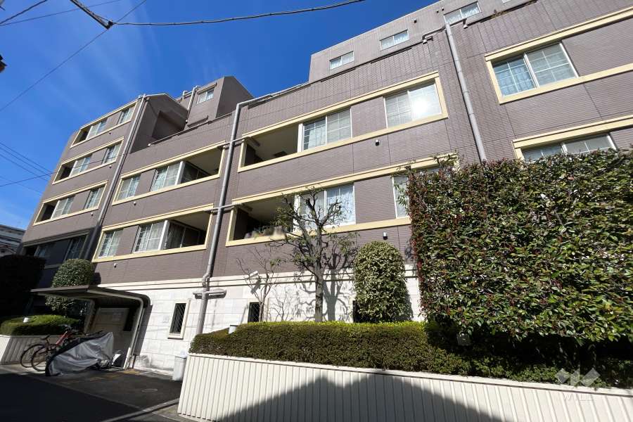 ジェイパーク目黒2リバーサイドステージの外観（東側から）