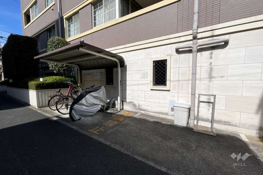 駐輪場（屋根付き）