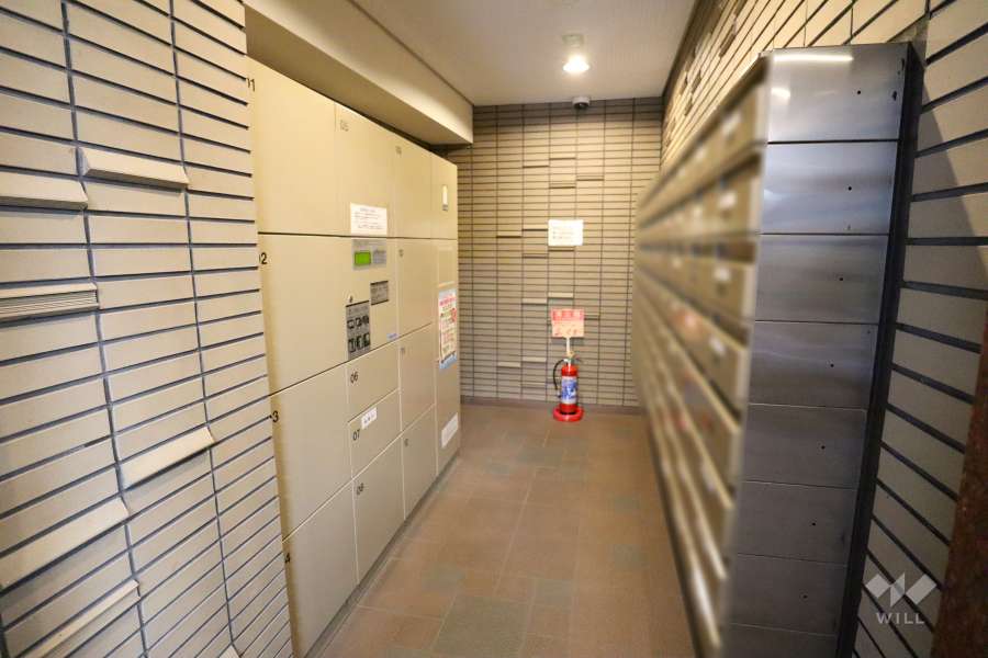 共用ポストと宅配ボックス