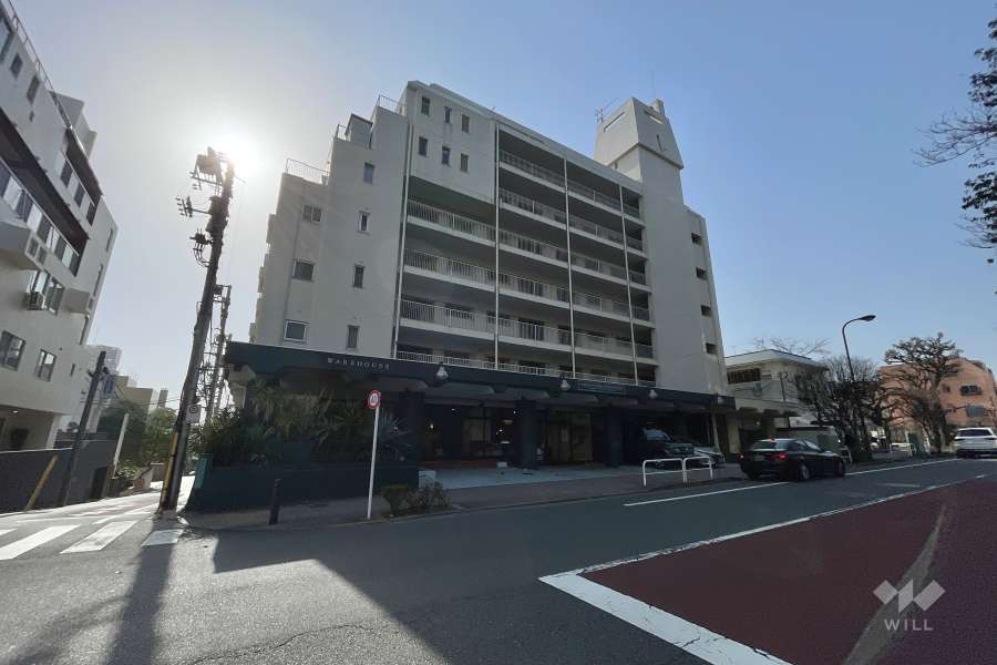 中銀目黒マンシオンの外観（東側から）