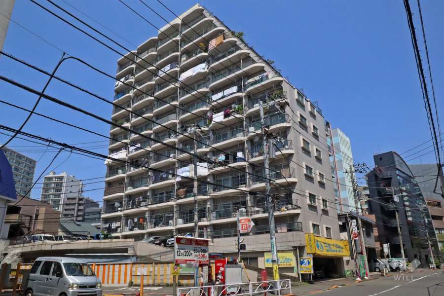 ニュー目黒フラワーマンションの外観(南東側から)