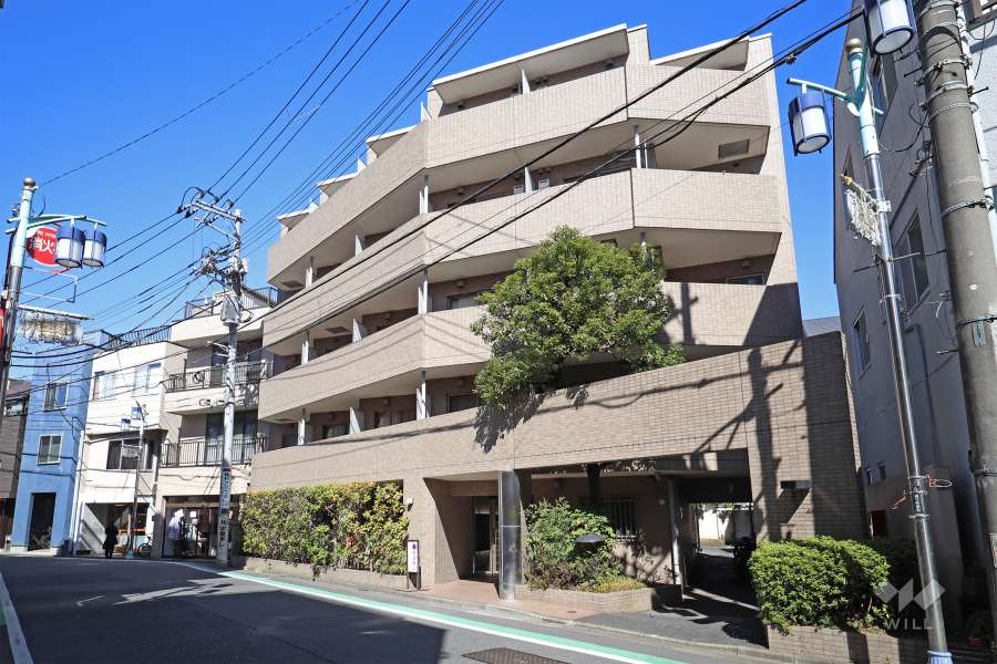 ルーブル都立大学の外観(南東側から)