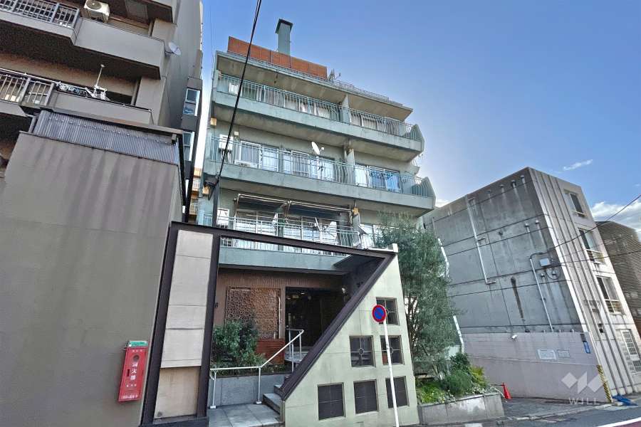 マンション下目黒苑の外観（北西側から）