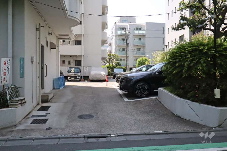 敷地内駐車場（屋外平面式）
