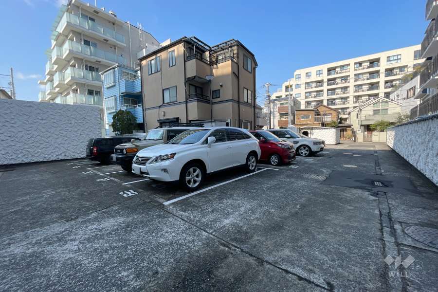 敷地内駐車場（屋外平面式）