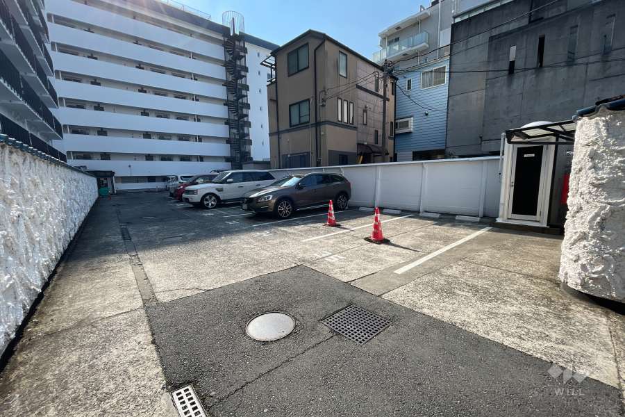 敷地内駐車場（屋外平面式）