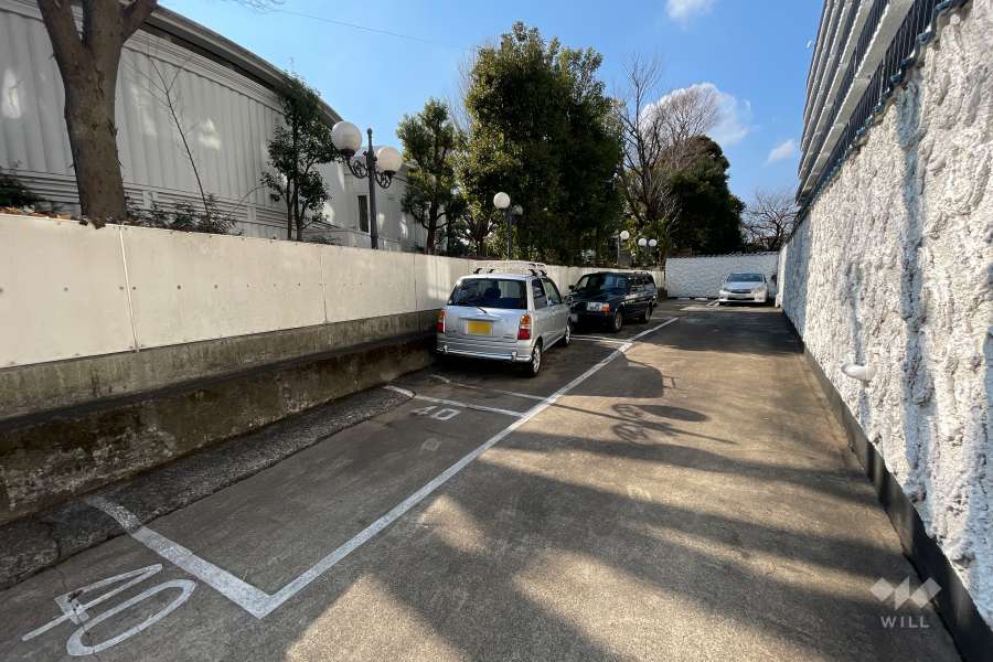 敷地内駐車場（屋外平面式）