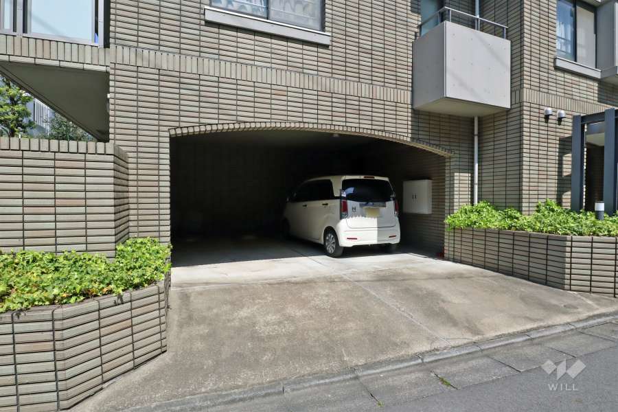 敷地内駐車場（屋内平面式）