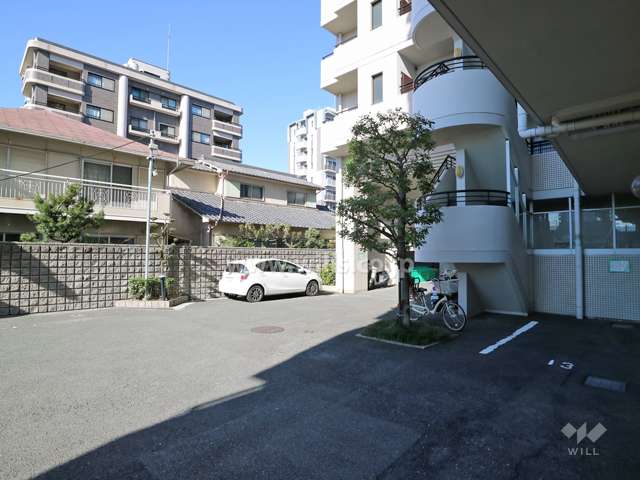 敷地内駐車場（屋外平面式）