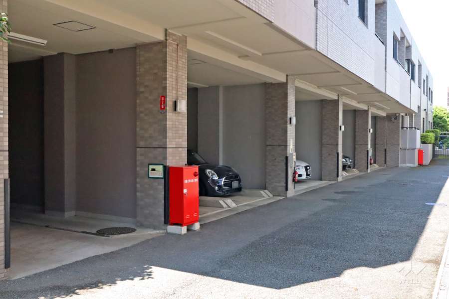 敷地内駐車場（屋内平面式）