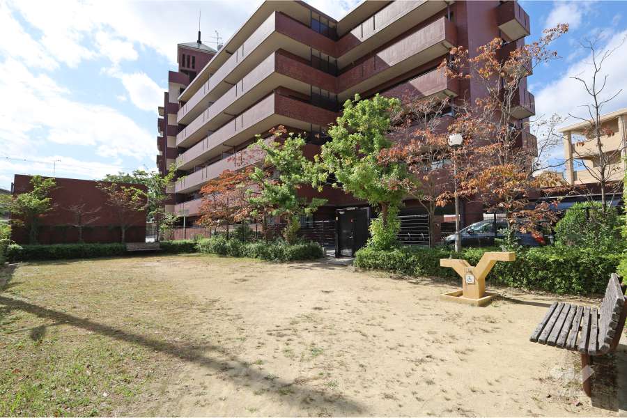 敷地北東側に隣接している『美座2丁目公園』