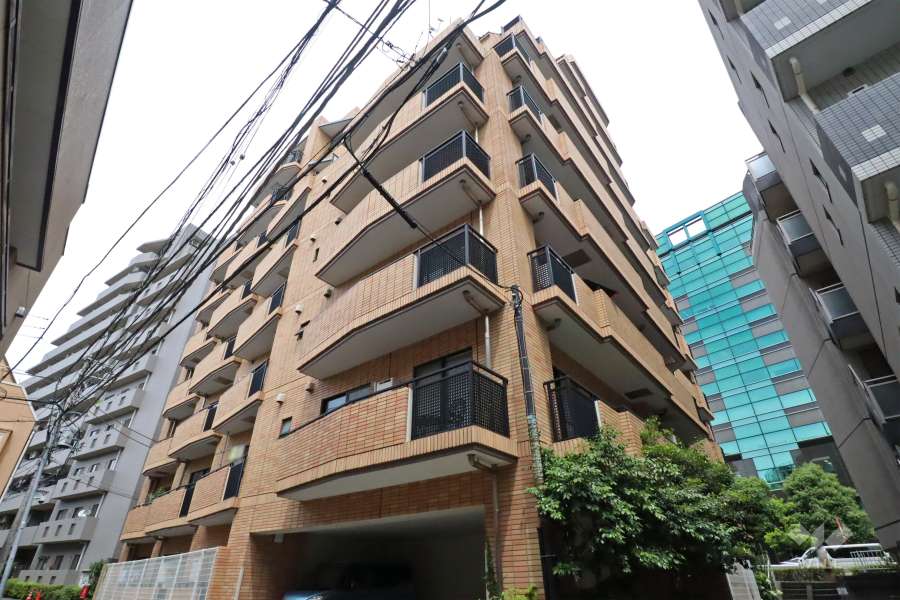 グランドパーク池尻大橋の外観(南西側から)