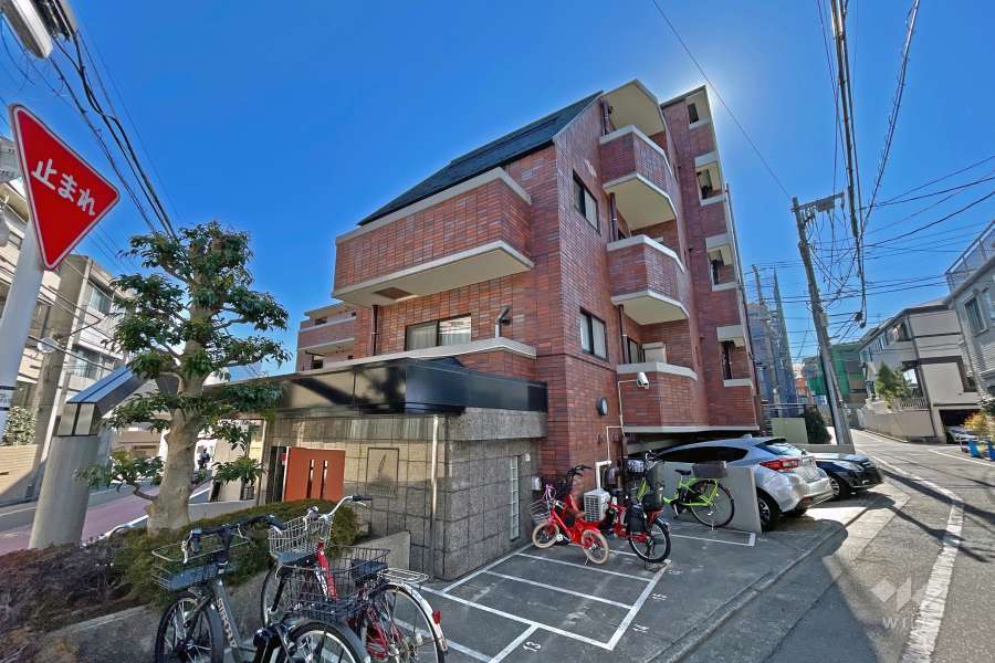グランドパーク中目黒の外観（西側から）