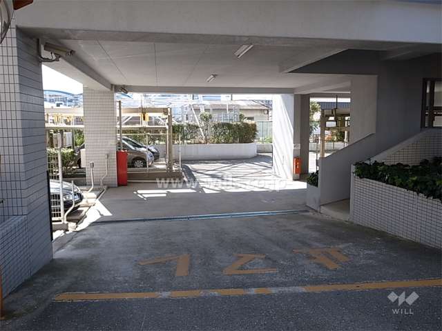 敷地内駐車場（機械式）