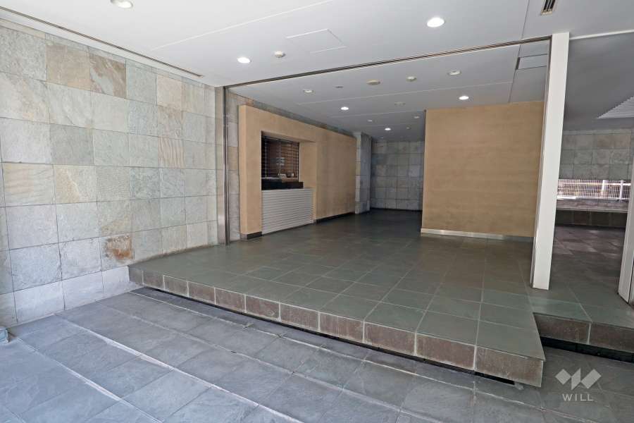 エントランス内