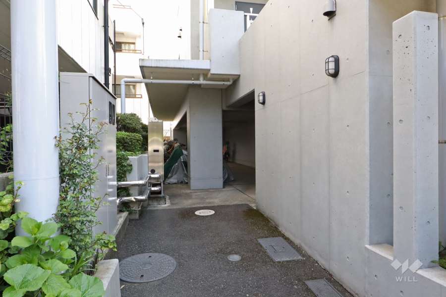 駐輪場（屋根付き）