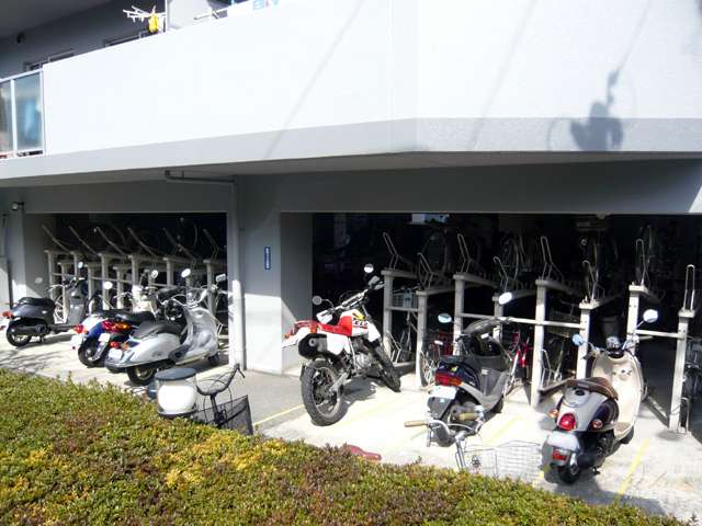 バイク置場