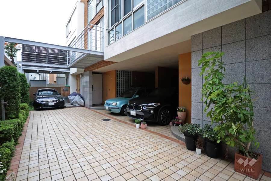 敷地内駐車場（屋内平面式、屋外平面式）