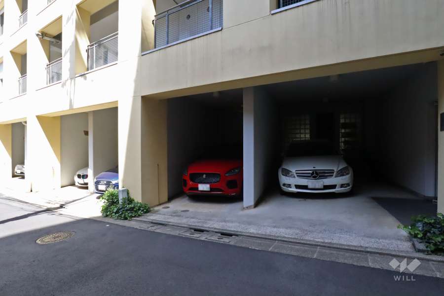 敷地内駐車場(屋内平面式)