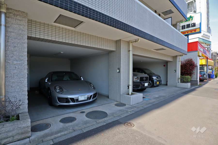 敷地内駐車場（屋内平面式）