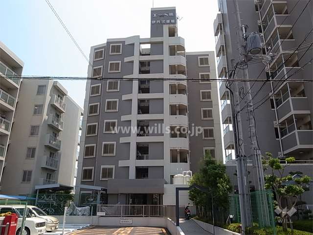 エーベル伊丹弐番館の外観（西側から）