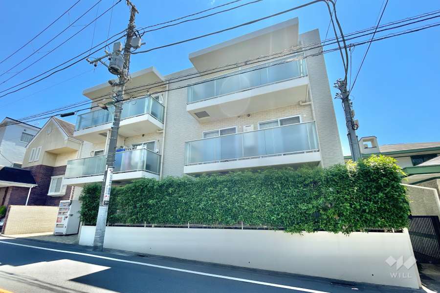 レガリアレジデンス自由が丘イクスの外観（北西側から）