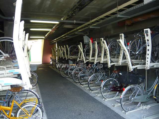 屋内にある駐輪場