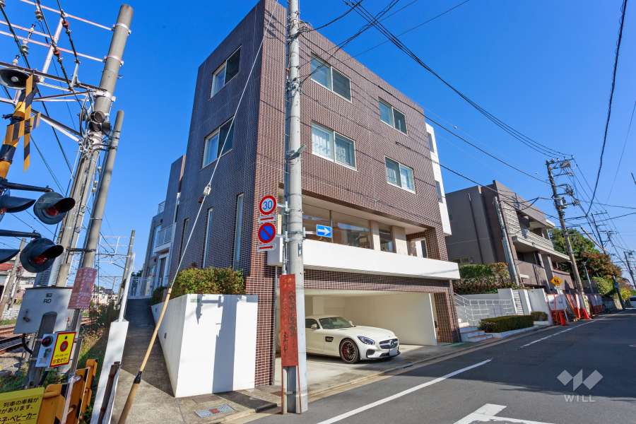 ホームズ自由が丘３の外観（南西側から）