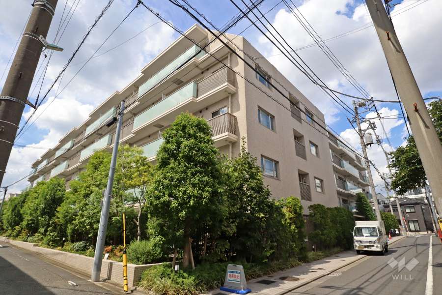 パークホームズ目黒中町の外観（南東側から）