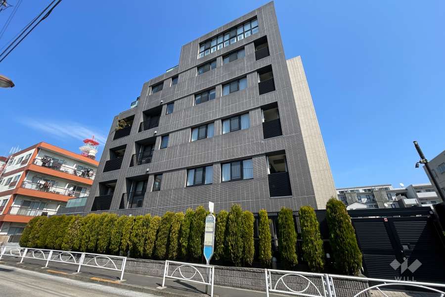 パークハウス目黒学芸大学の外観（南西側から）