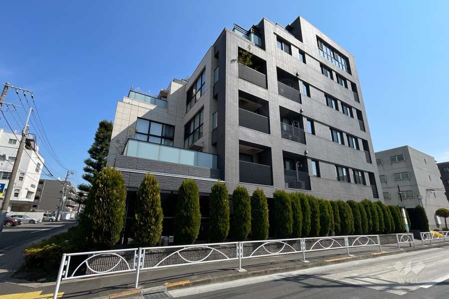 パークハウス目黒学芸大学の外観（北西側から）