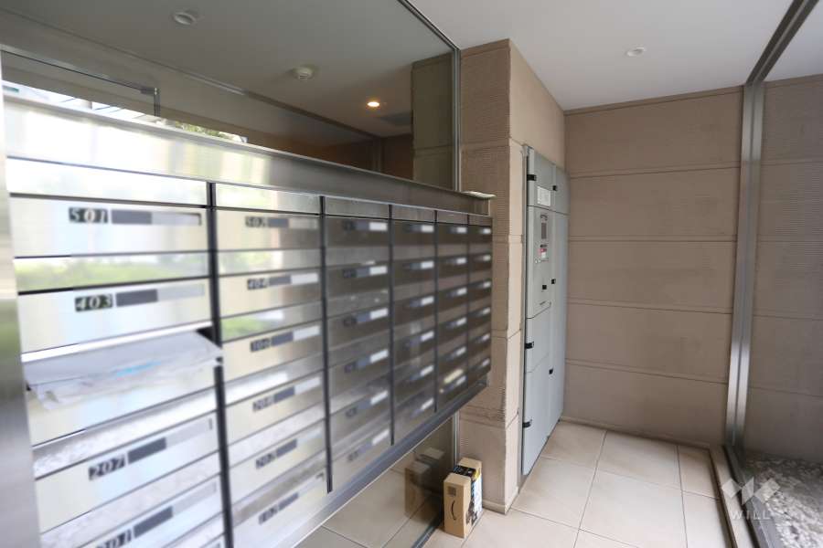 共用ポストと宅配ボックス