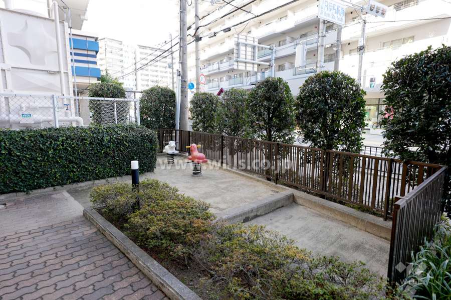 敷地内の公園