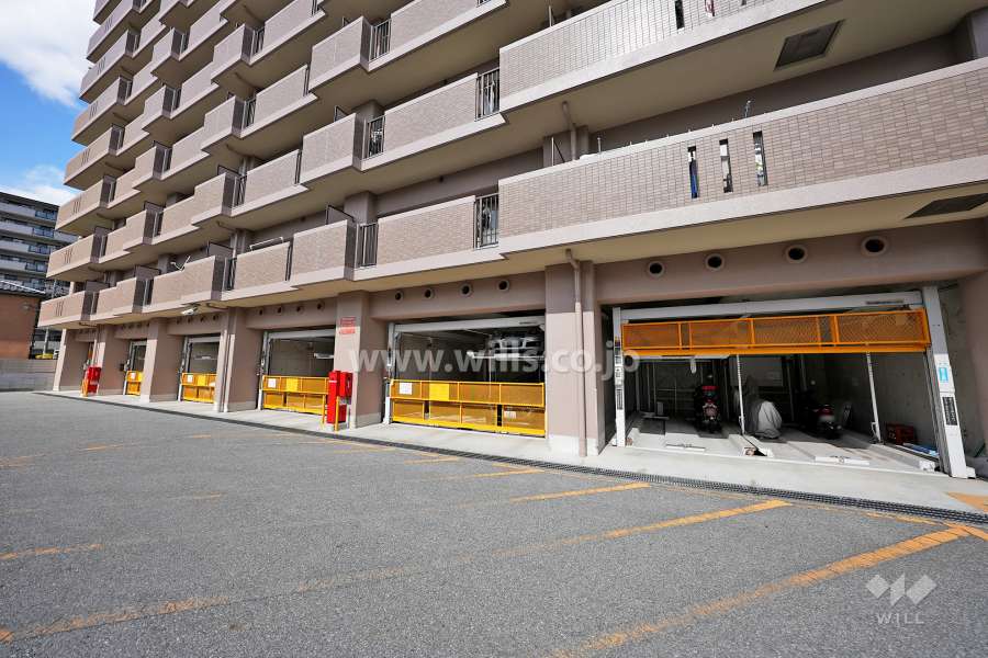 敷地内駐車場（屋内機械式）