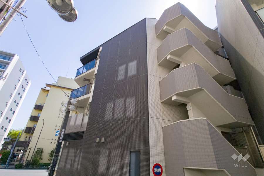 敷地の東側前面道路（北側から）