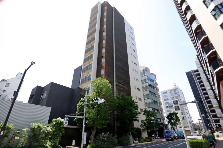 サンウッド中目黒フラッツの外観（北側から）