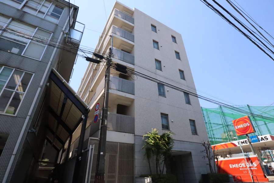 イニシアイオ目黒の外観(東側から)