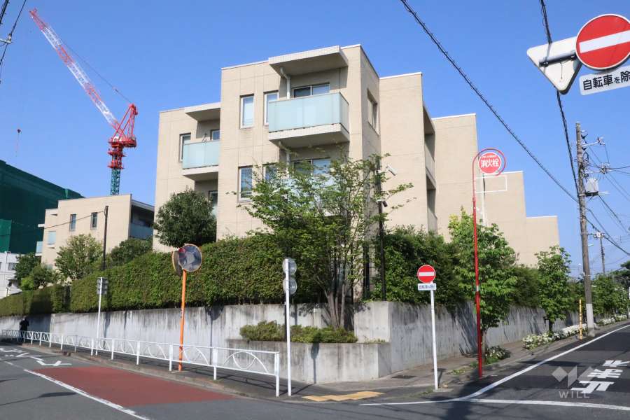 ザテラス下目黒の外観(南西側から)