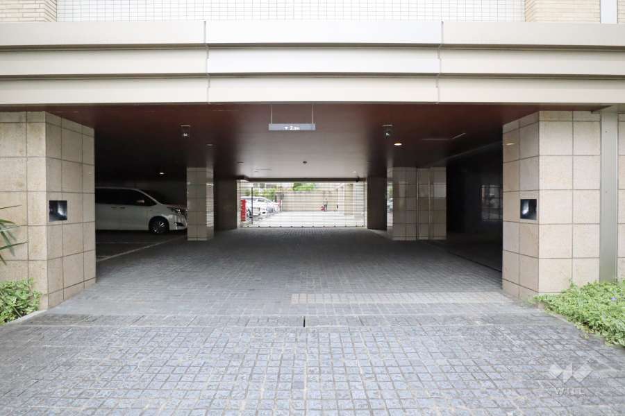 敷地内駐車場（屋内平面式）