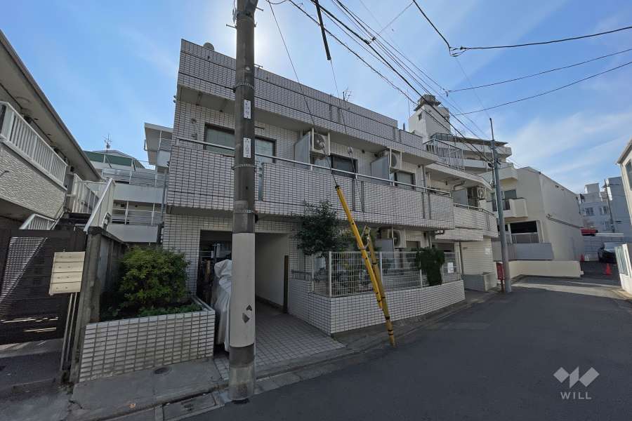 スカイコート都立大学の外観（北東側から）