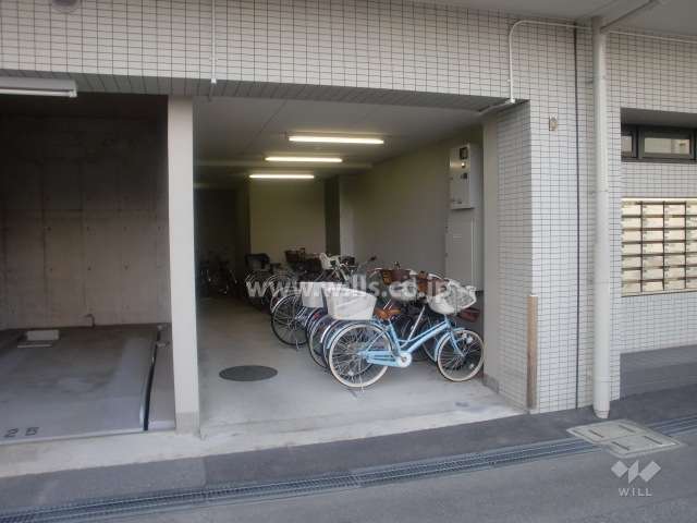 屋内の駐輪場