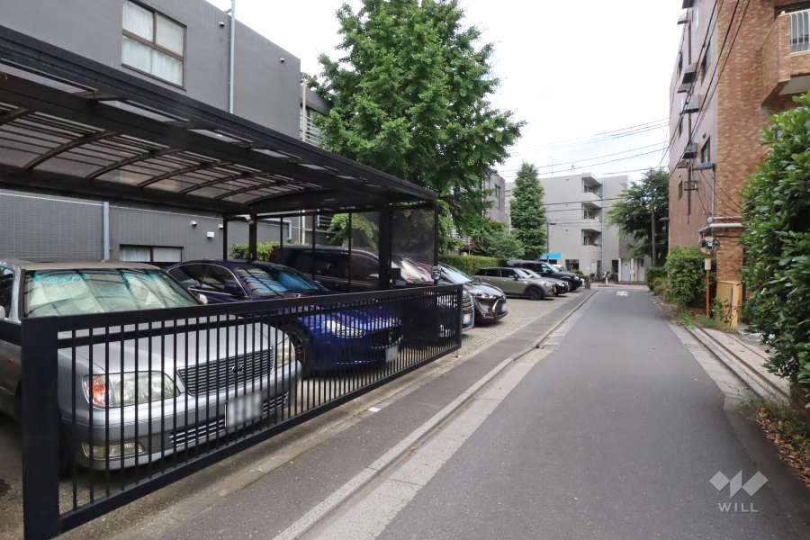 敷地内駐車場（屋外平面式）