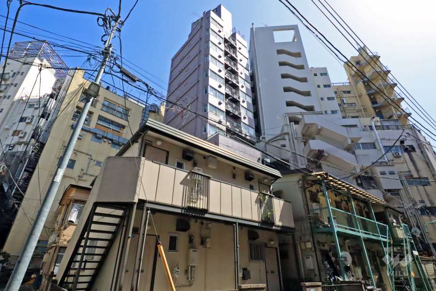 中銀目黒タワービルの外観(北東側から)