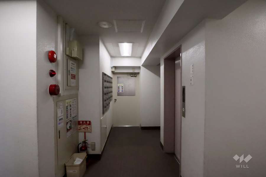 エントランスホール